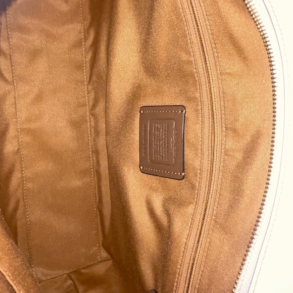 Coach purse - Picture 3 of 6